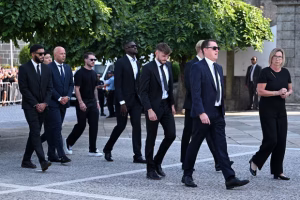 Liverpool Pays Tribute in Portugal
