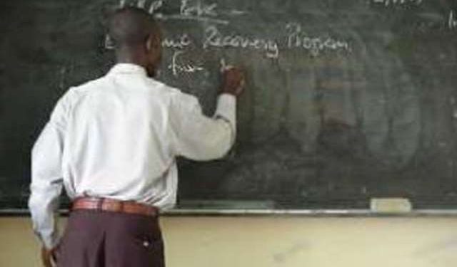 Low Pay, High Expectations: Why Ghanaian Teachers Migrated to the US Low Pay, High Expectations: Why Ghanaian Teachers Migrated to the US