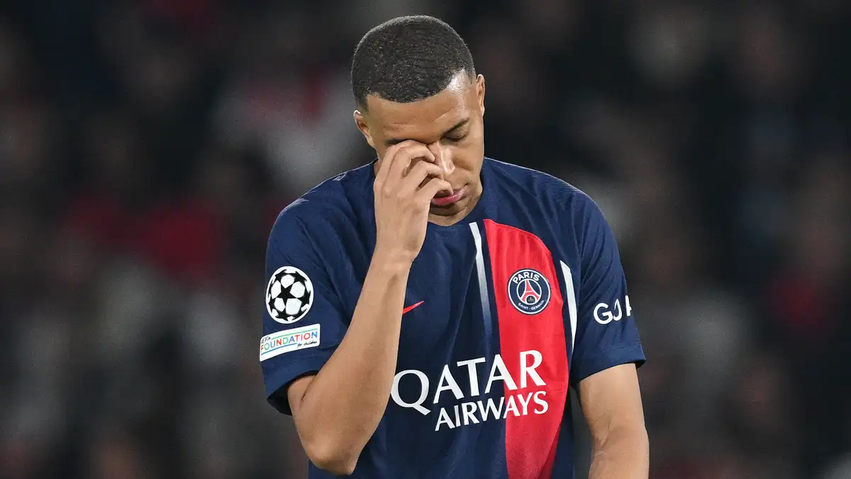 Kylian Mbappe struggles under PSG spotlight revealed by mother Kylian Mbappe struggles under PSG spotlight revealed by mother