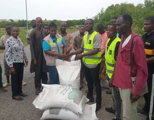 GAYO Empowers Farmers with Organic Compost Donation